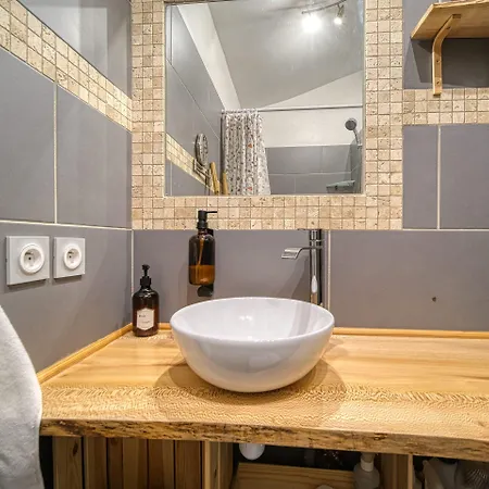 Maison Bossanne 3* Barbieres