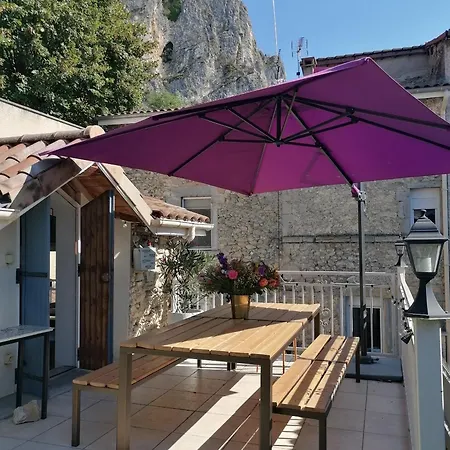 Maison Bossanne * Barbieres